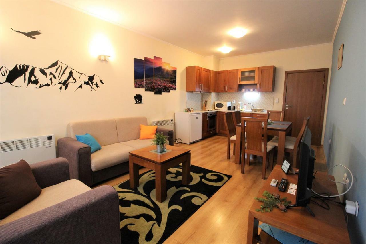 Pine Tree Apartment 3 - B3 Bansko Bagian luar foto