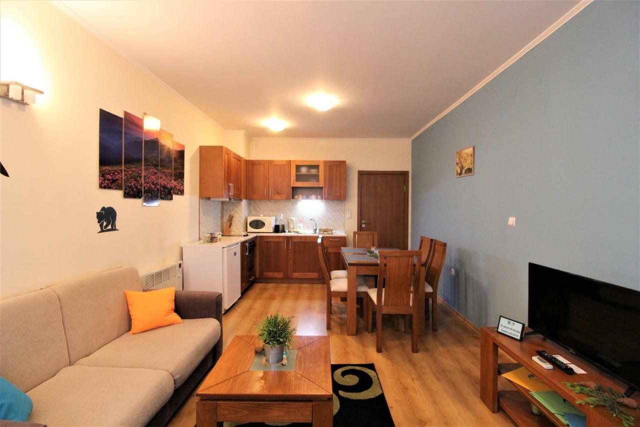 Pine Tree Apartment 3 - B3 Bansko Bagian luar foto