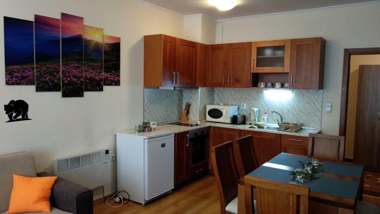 Pine Tree Apartment 3 - B3 Bansko Bagian luar foto