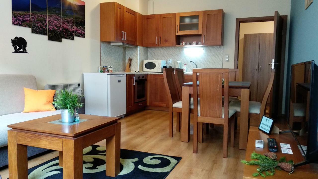 Pine Tree Apartment 3 - B3 Bansko Bagian luar foto