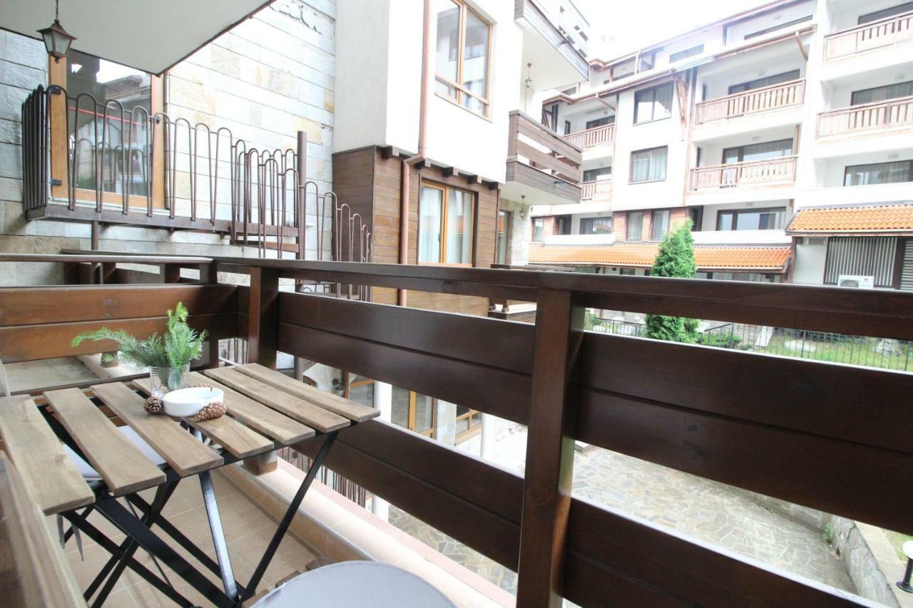 Pine Tree Apartment 3 - B3 Bansko Bagian luar foto